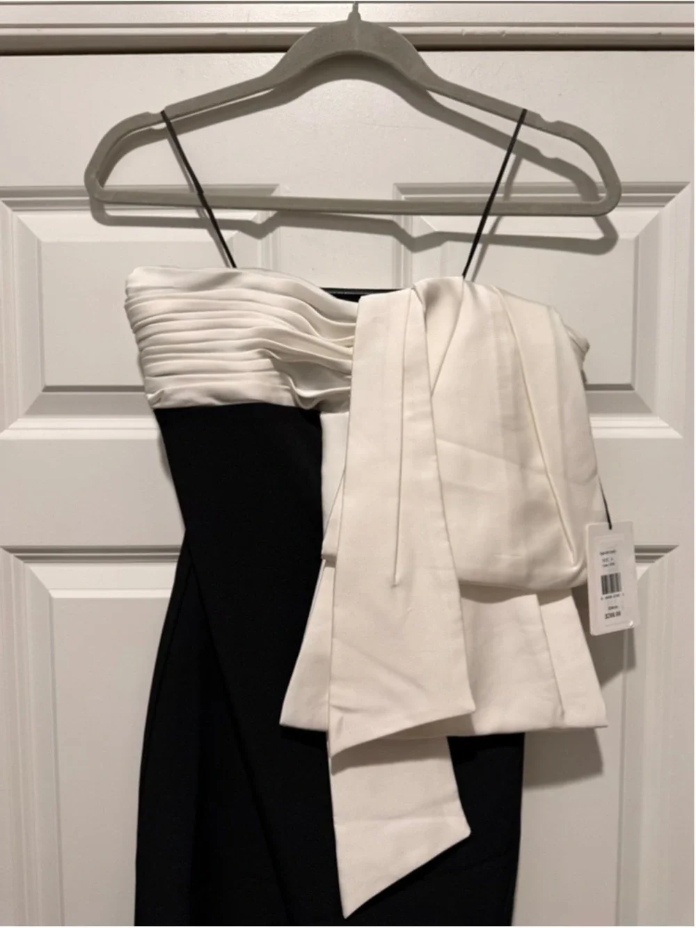 Women's AMUR Strapless Column Gown in Black and Ivory, Size 4